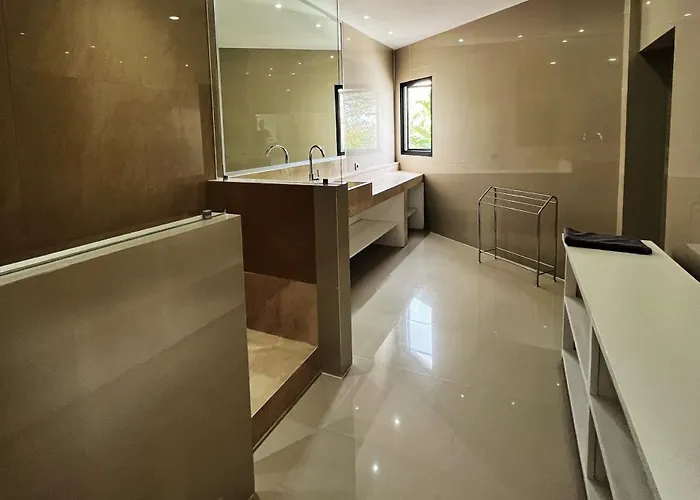Aora Bingin Large 4 Bedroom